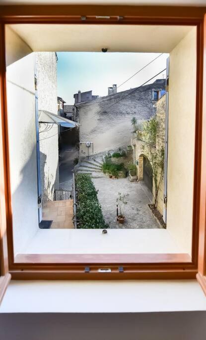Charmante Maison De Village Au Coeur Du Luberon Cucuron Ngoại thất bức ảnh
